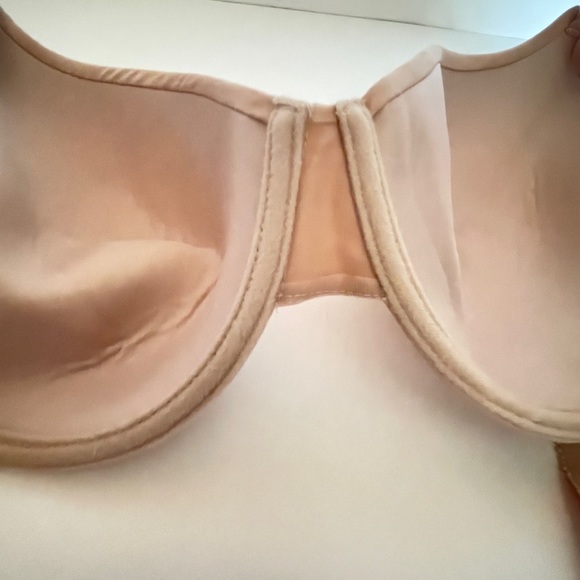 Fruit Of The Loom Ladies Style FT083 Beige Polyester Underwire Bra SZ 44D - Picture 6 of 10